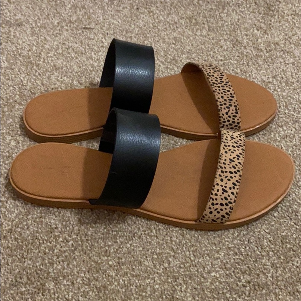 Sandals - Picture 2 of 2